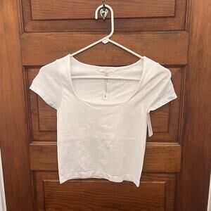 Altar'd State Everyday Seamless Top White NWT's sz XS/S $38 53538